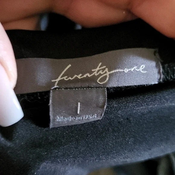 [Twenty One] Black Fitted Dress - Size L - Picture 4 of 6